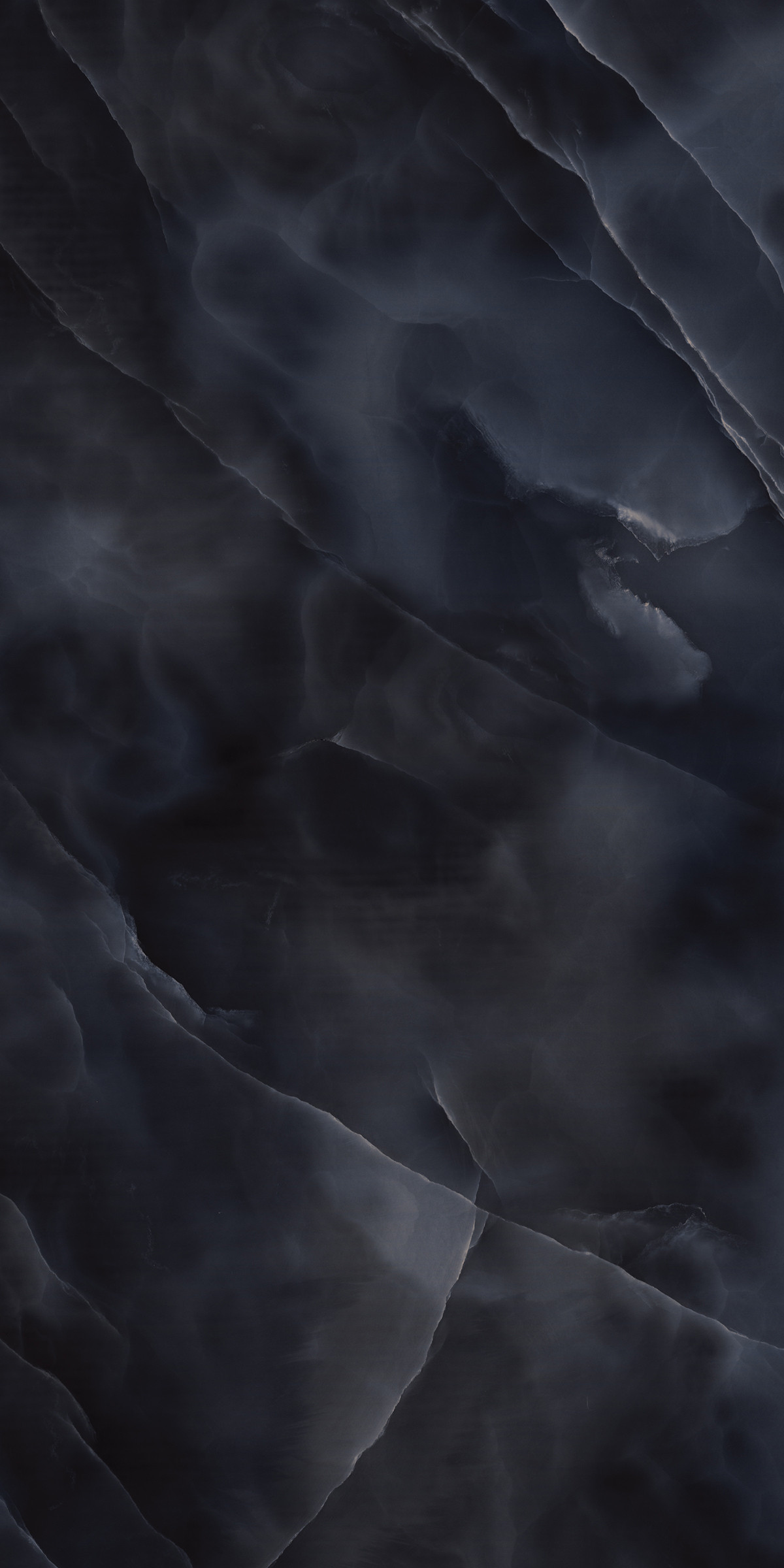 MYTHOS BLACK
